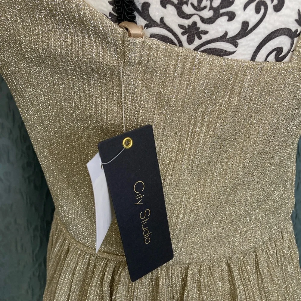 City Studio | NWT Women’s Metallic Gold Pleated Fit & Flare Dress - Picture 7 of 9
